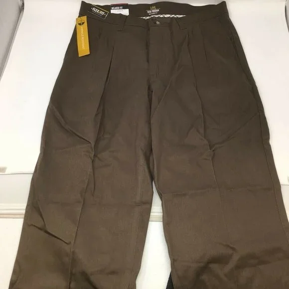 Lee Mens Chino Pants Brown Pockets Stretch Pleated Front Relaxed Fit 32 x 32 New - Picture 2 of 7